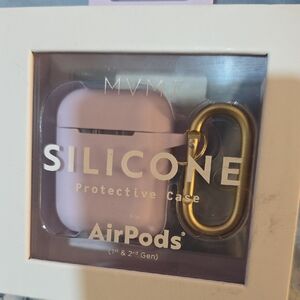 MVMT Lavender Silicone AirPods Case with Gold Clip